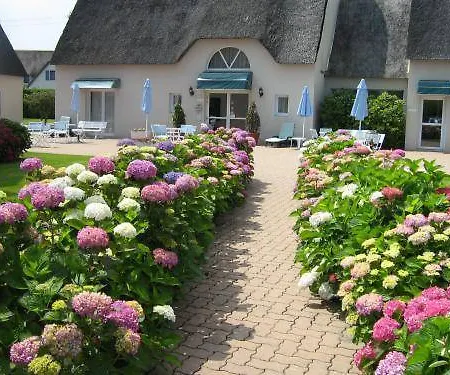 Les Chaumieres Du Lac Hotel Saint-Lyphard