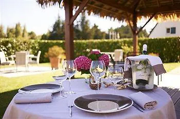 Hotel Les Chaumieres Du Lac