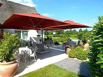 Les Chaumieres Du Lac Hotel